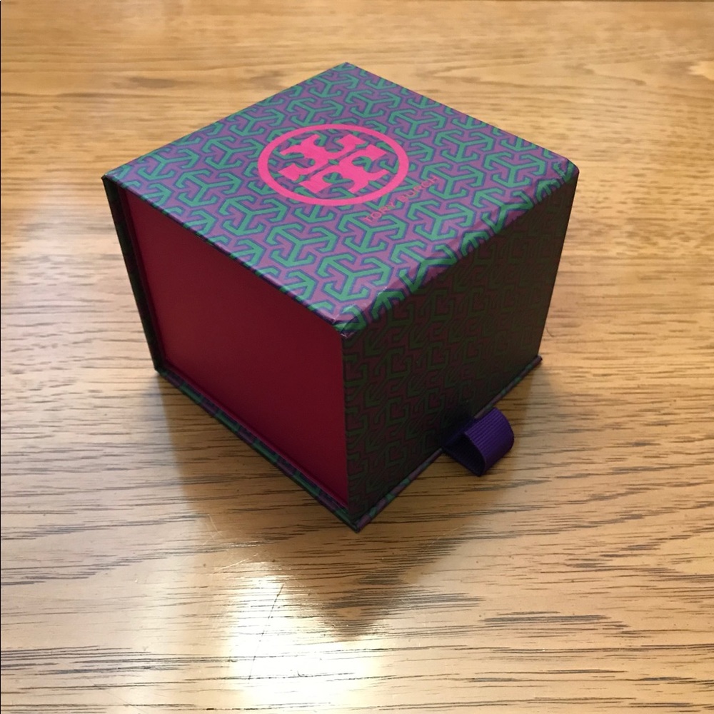 Tory Burch magnetic box